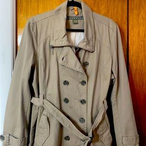 Kenneth Cole Reaction short Trench Coat